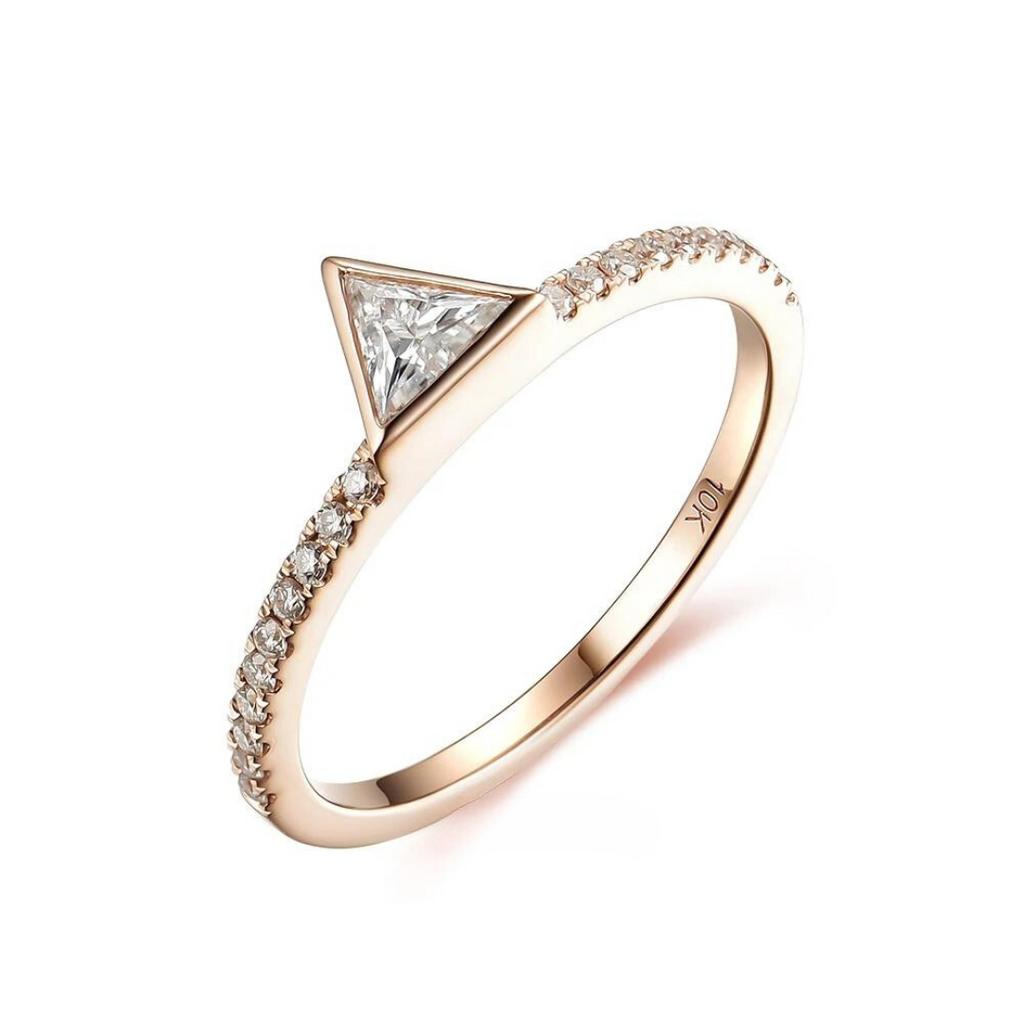 Anel em prata .925 e moissanite