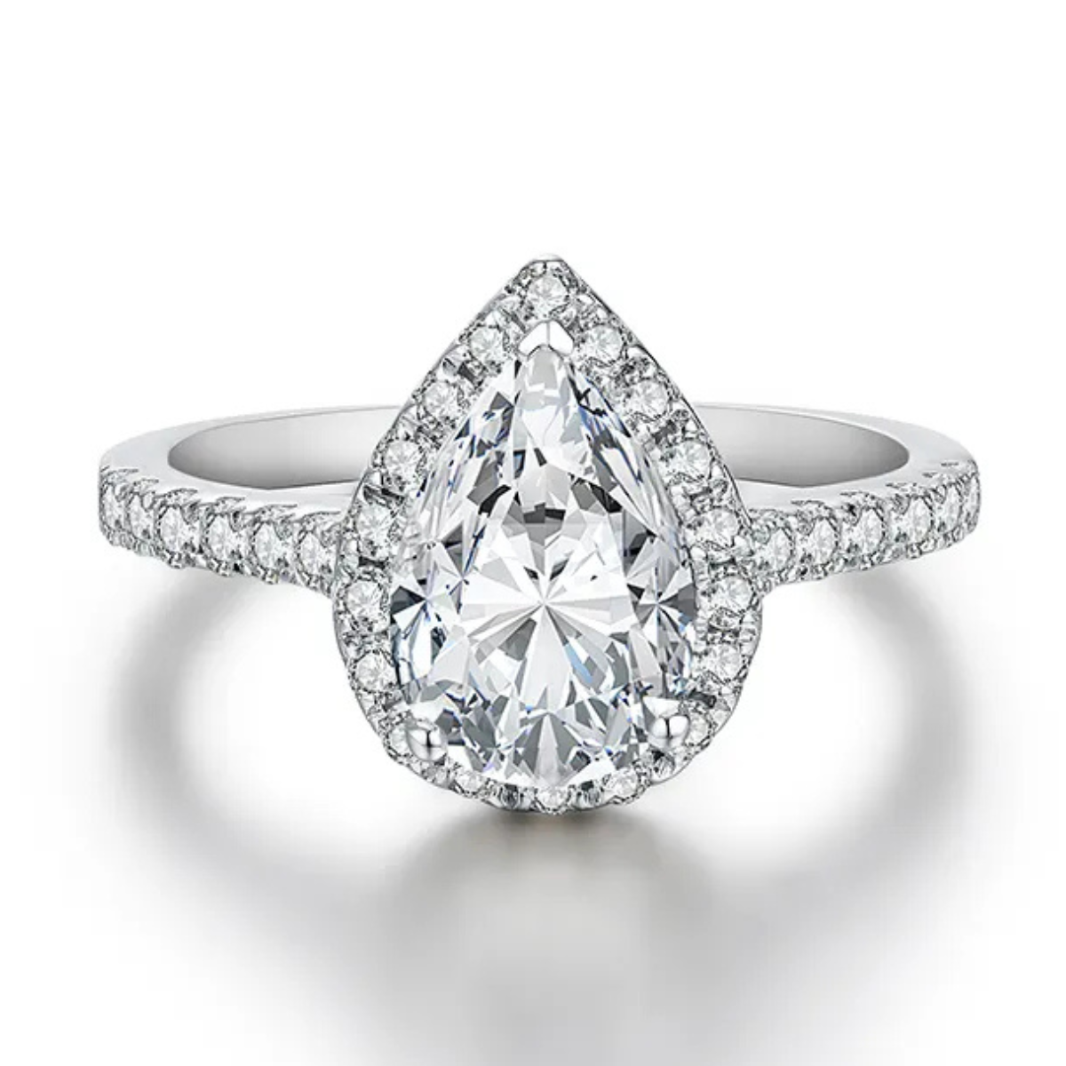 Anel em prata .925 e 2CT moissanite