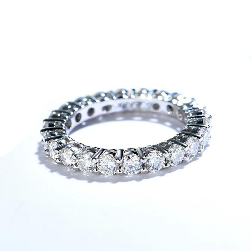 Aliança em prata .925 e 5mm moissanite