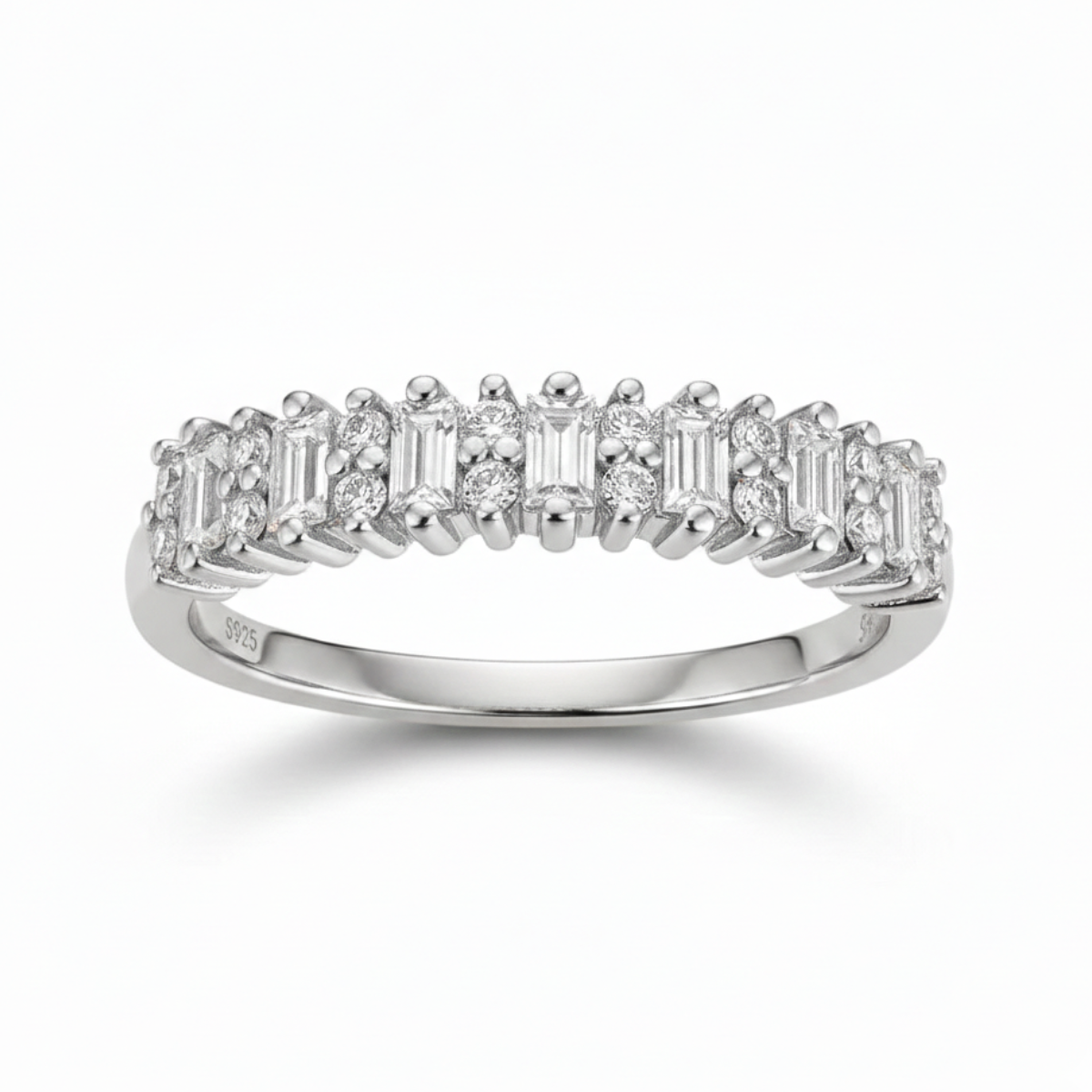 Anel em prata .925 e moissanite