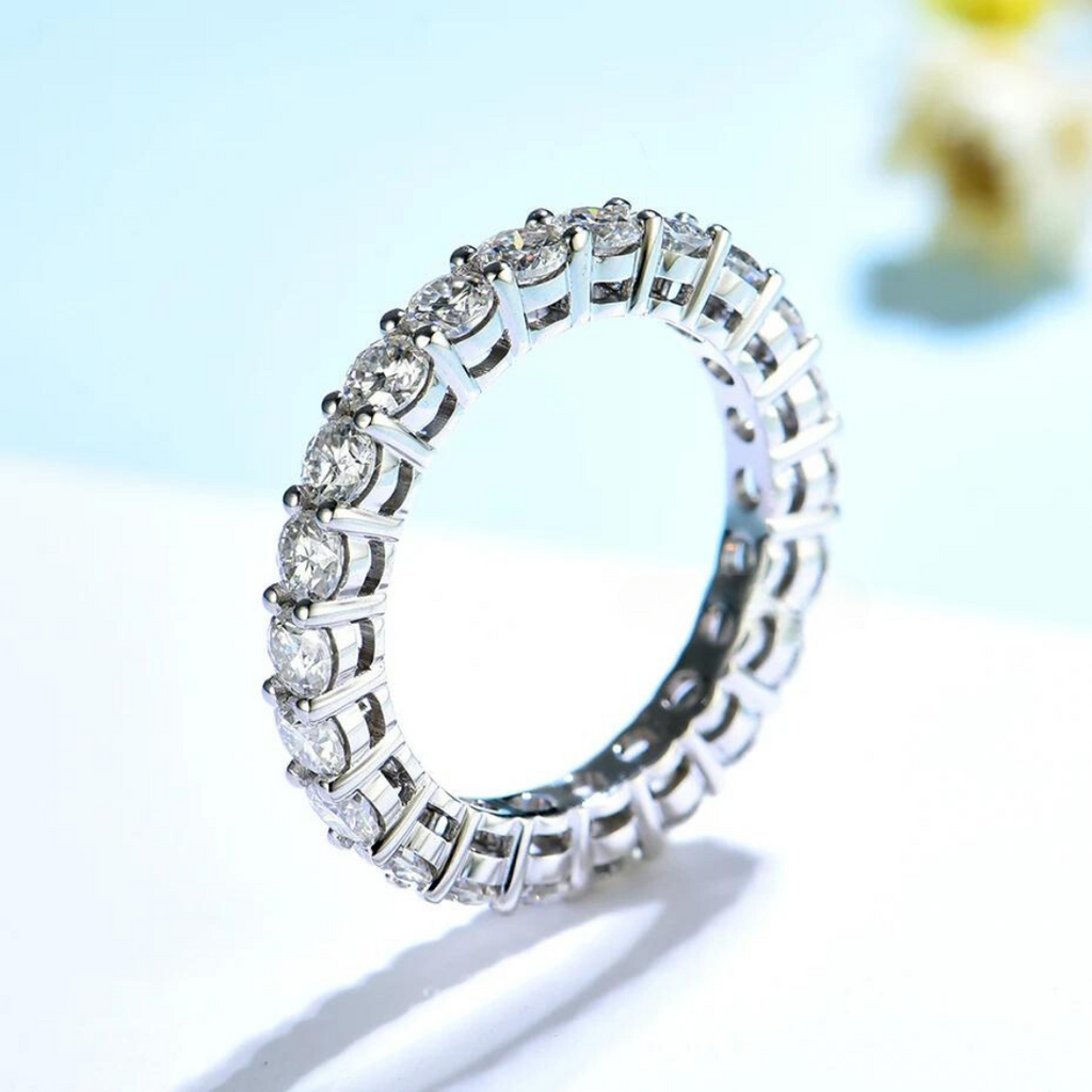 Aliança em prata .925 e 5mm moissanite