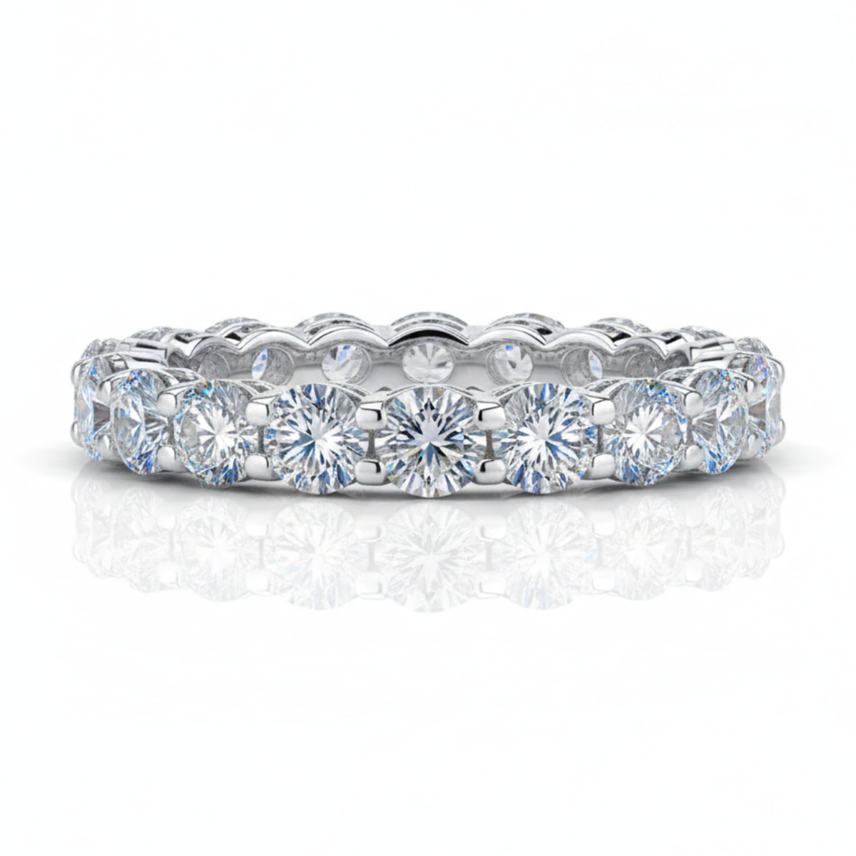 Aliança em prata .925 e 2.50. CT moissanite
