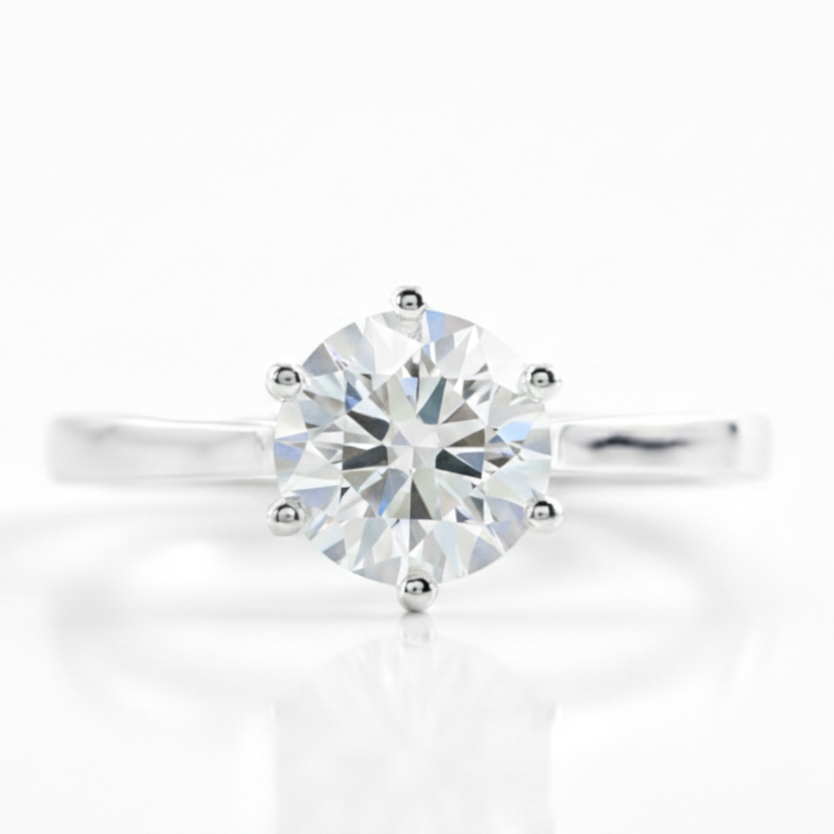 Solitário em prata .925 e 2.0 ct moissanite.