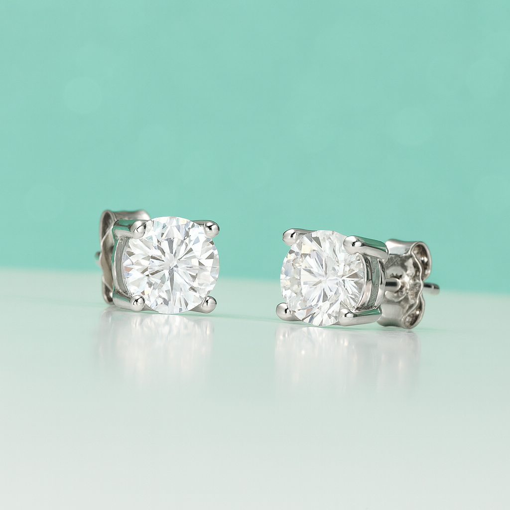 Brinco Solitário Moissanite em Prata 925 - Yuna Joias