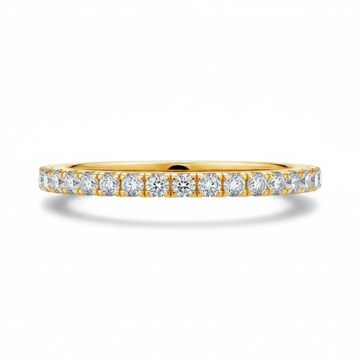 Aliança em prata .925 e 1.5mm moissanite.