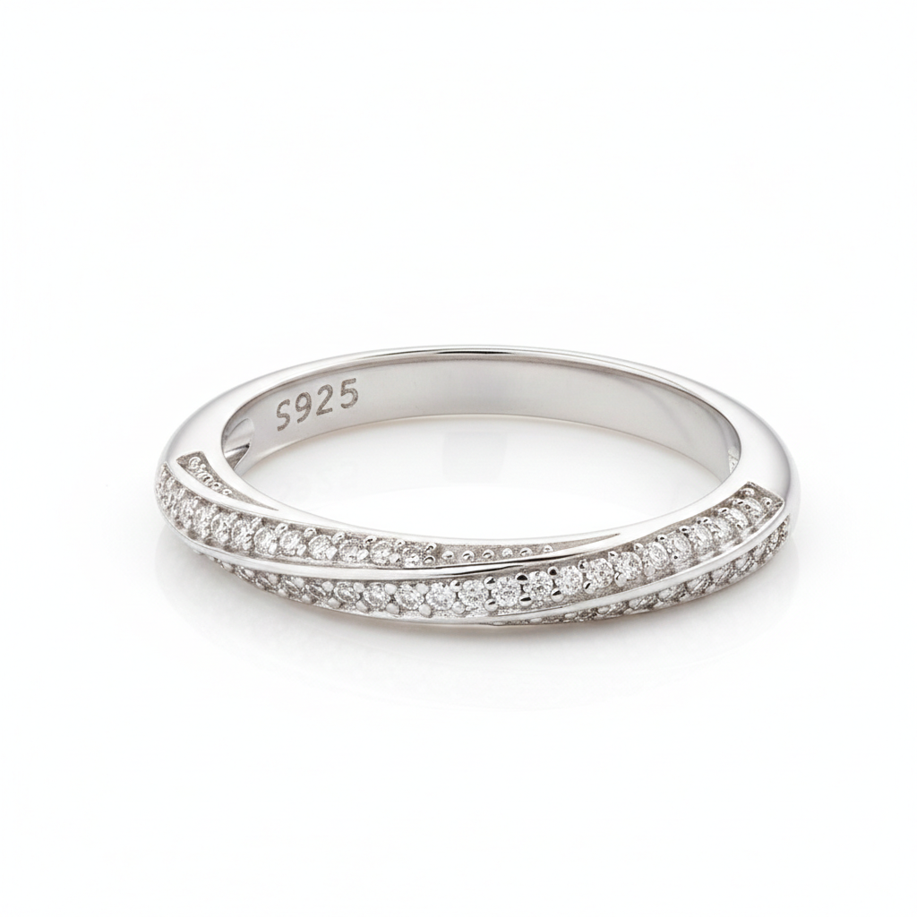 Anel em prata .925 e moissanite