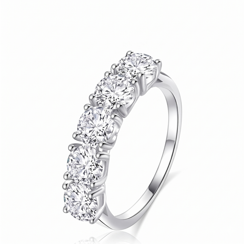 Anel Moissanite em prata .925 com 2.5 CT moissanite.
