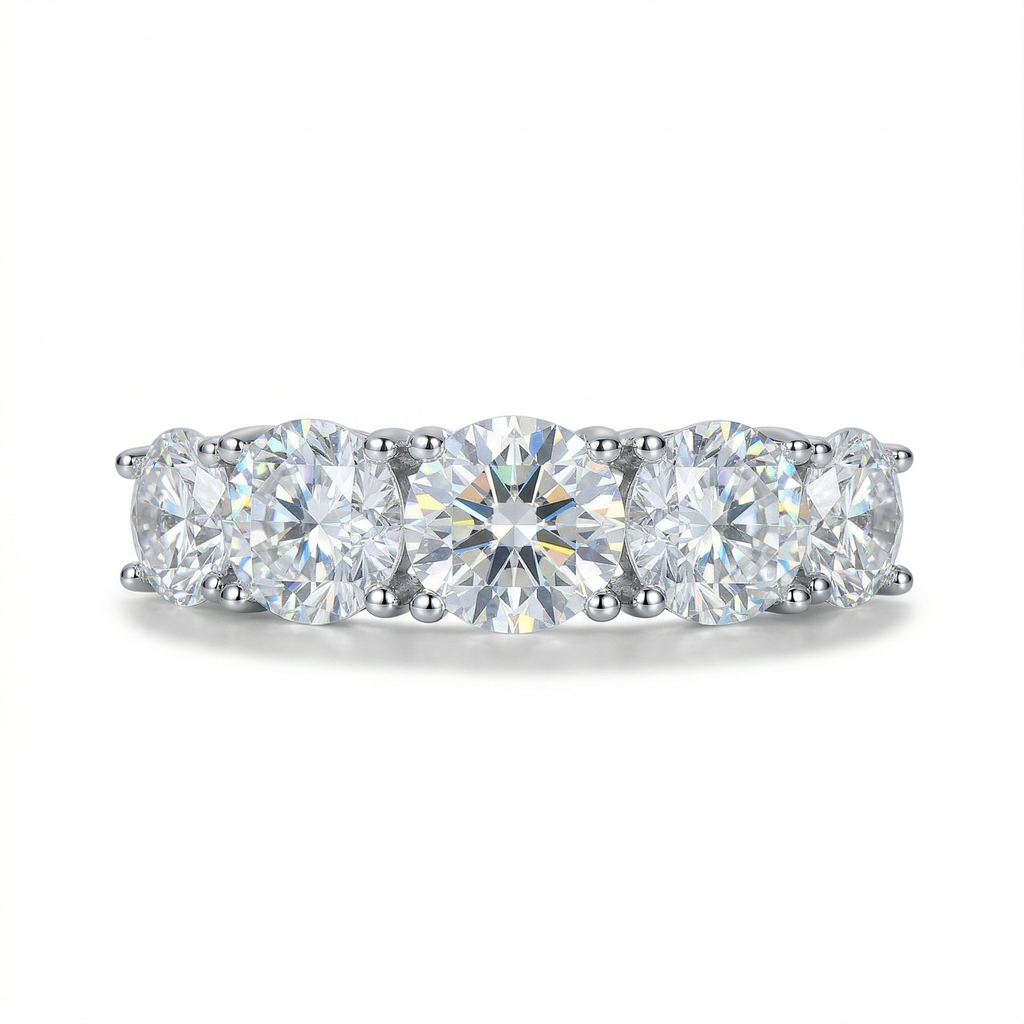 Meia aliança em prata .925 e 3.6 CT moissanite