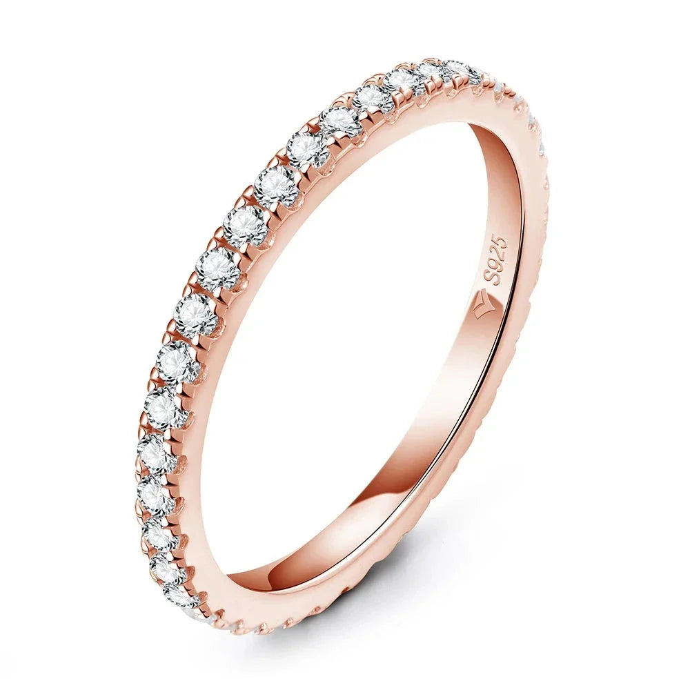 Aliança em prata .925 e 1.5mm moissanite.