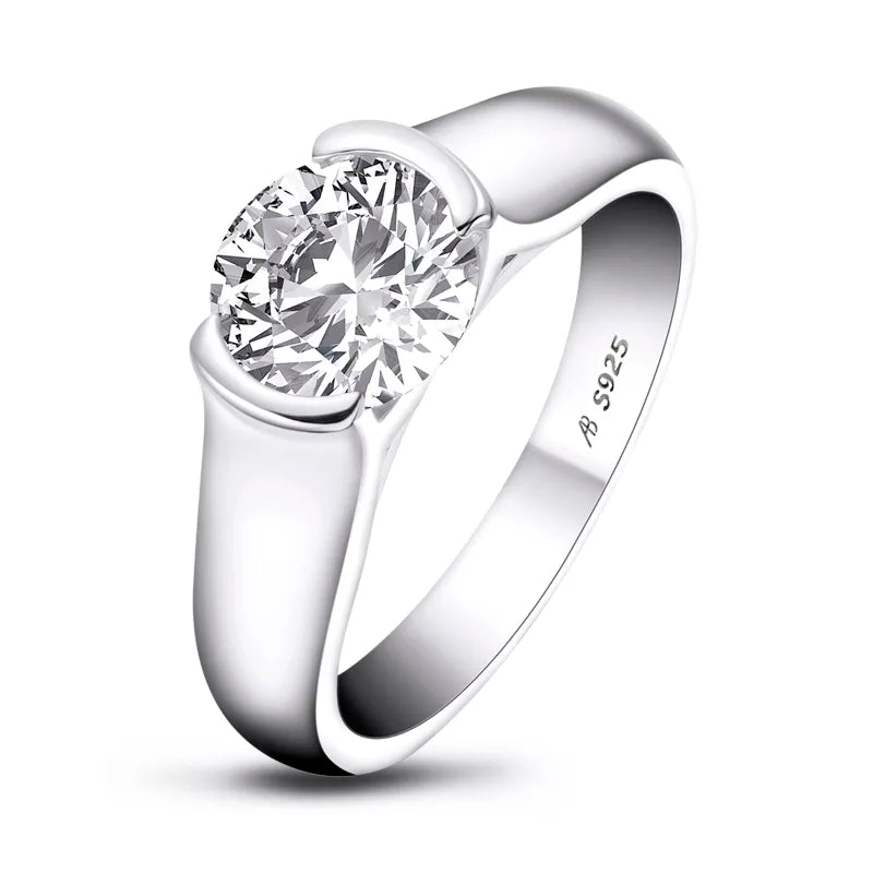 Anel em prata .925 e 2.0 CT moissanite