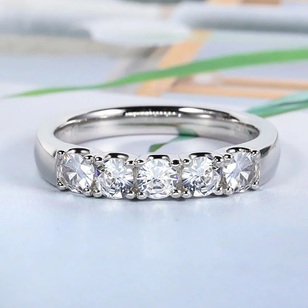 Anel em prata .925 e 1.0 CT moissanite