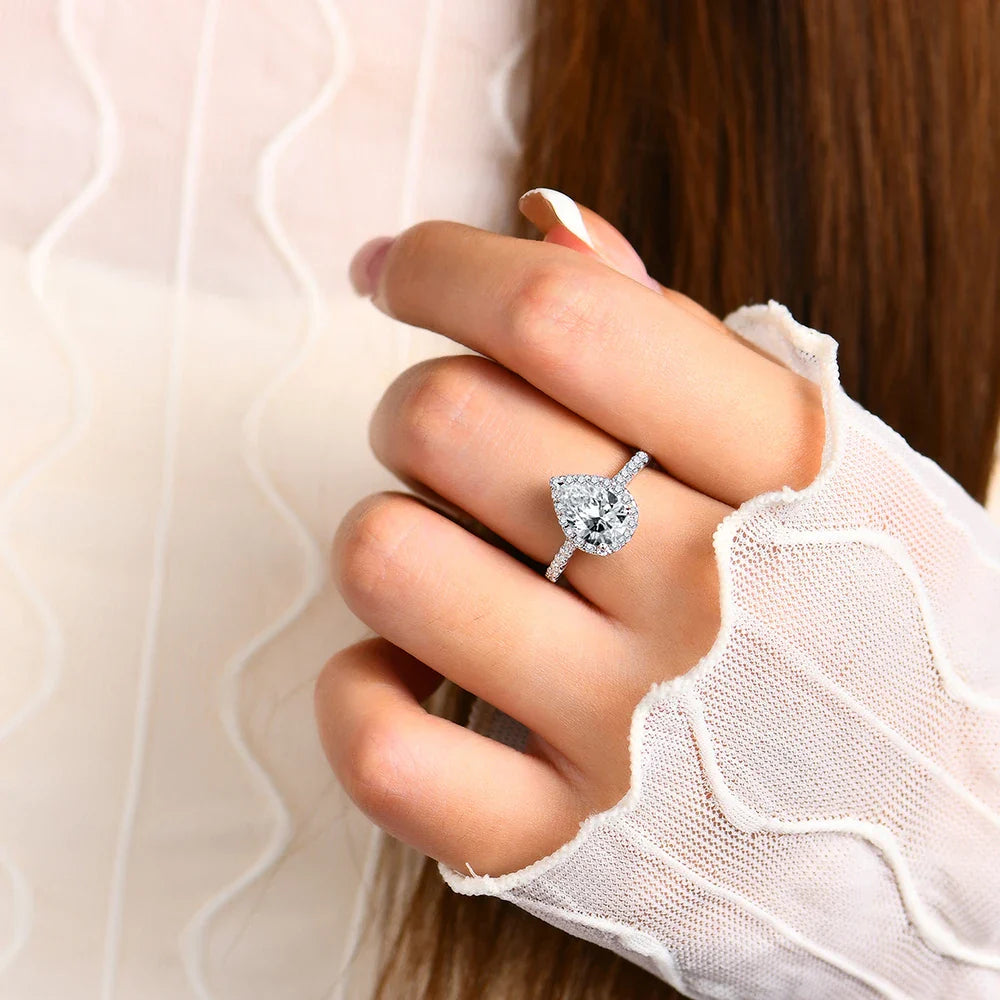 Anel em prata .925 e 2CT moissanite