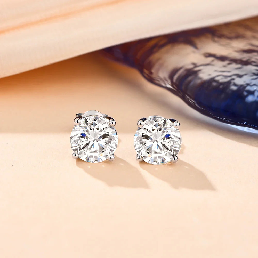 Brinco  em prata .925 e 1.0  Moissanite. (Promoção MÃES)