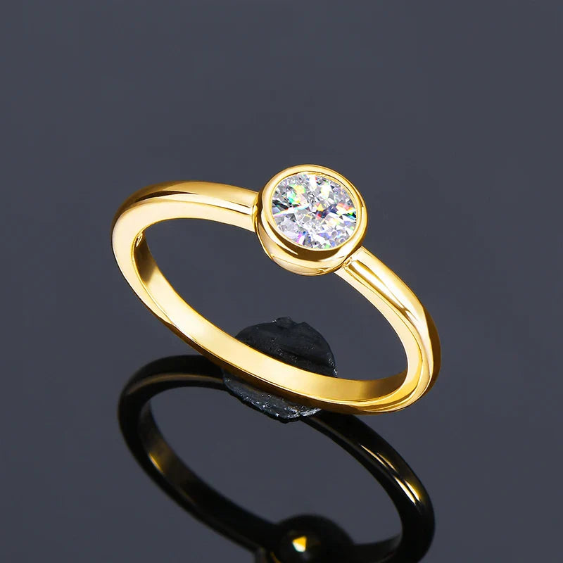 Anel em prata .925 e 0.5ct moissanite