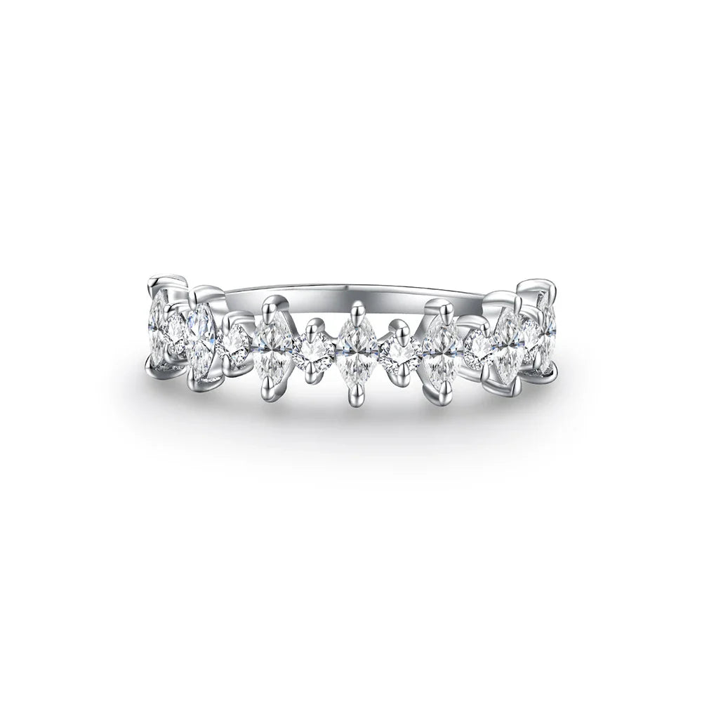 Anel em prata .925 e moissanite
