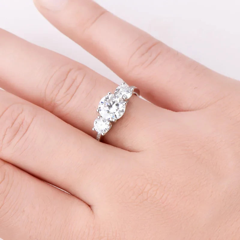 Anel em prata .925 e 3CT moissanite
