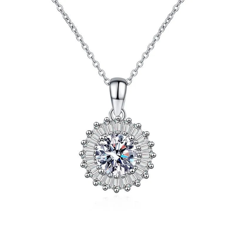 Colar com pingente em prata .925 e 1 CT moissanite
