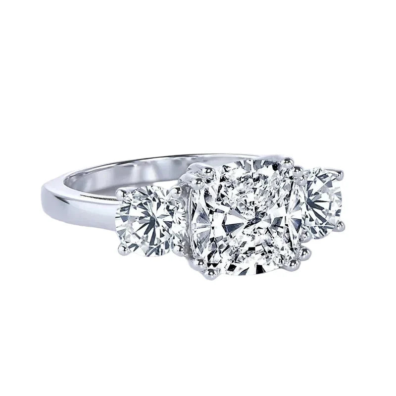 Anel 3 pedras em prata .925 e 3,5CT moissanite