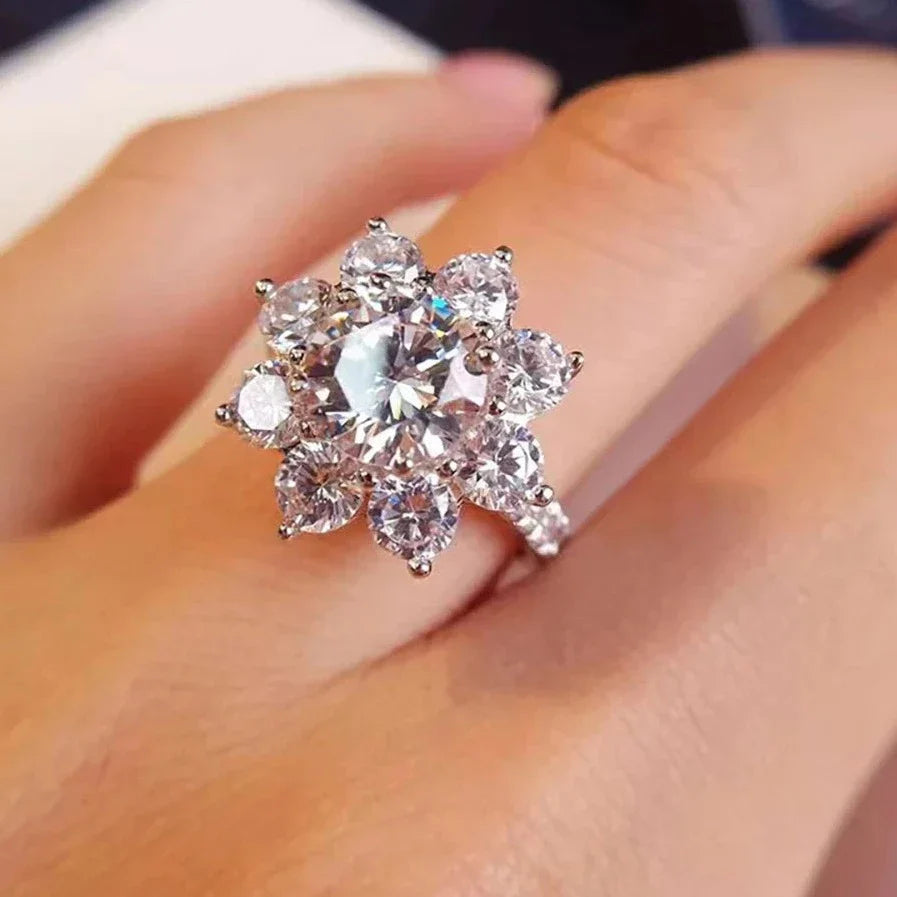Anel em prata .925 e 1.0 9u 2.0CT moissanite