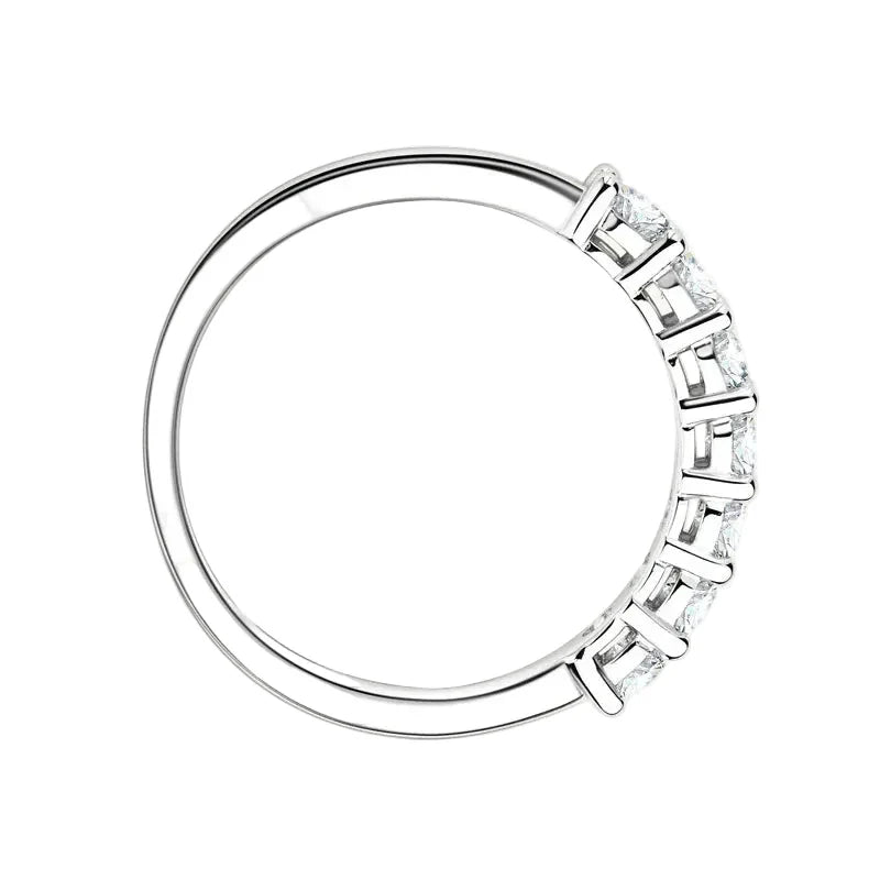 Anel em prata .925 e 0,7 Ct moissanite