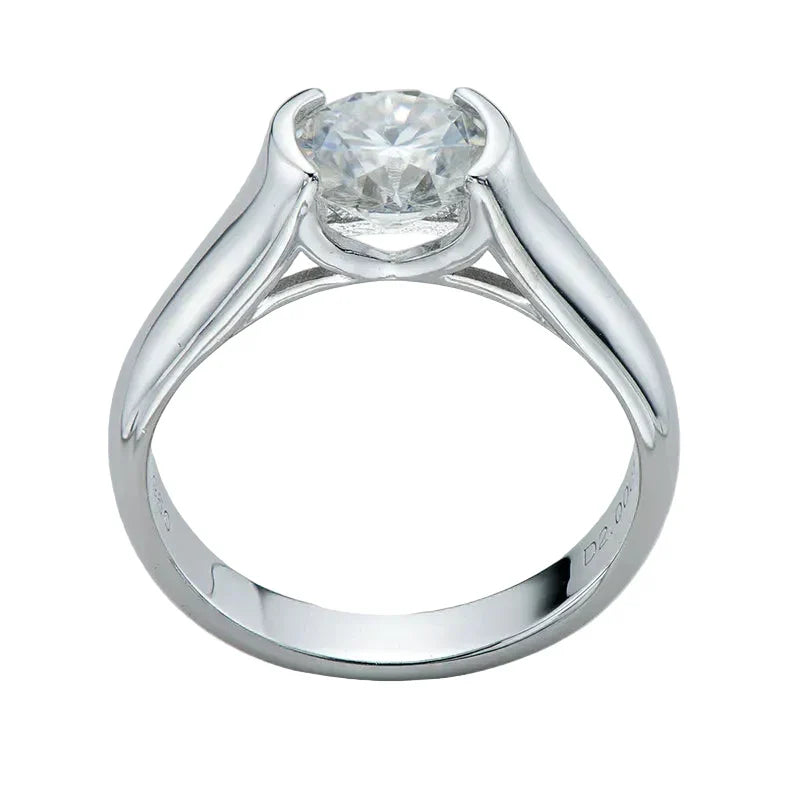 Anel em prata .925 e 2.0 CT moissanite