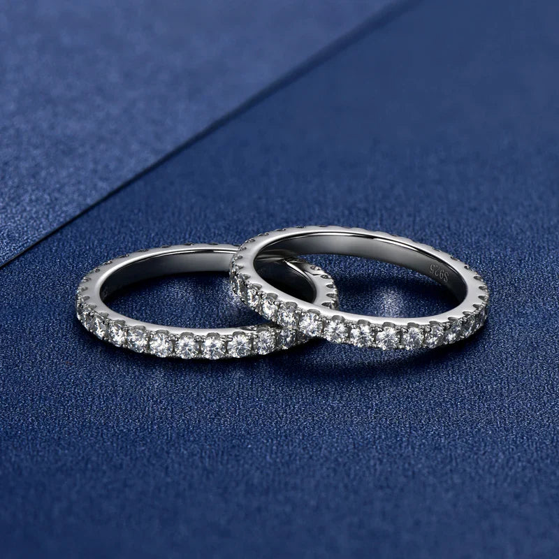 Aliança em prata .925 e 2mm moissanite