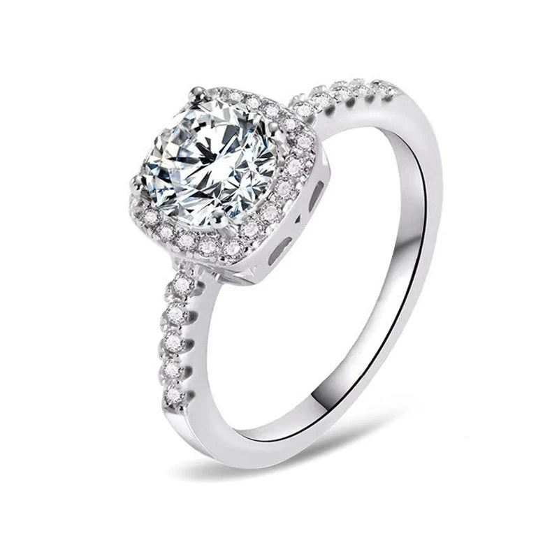Solitário em prata .925 e 0,5, 1 ou 2CT moissanite