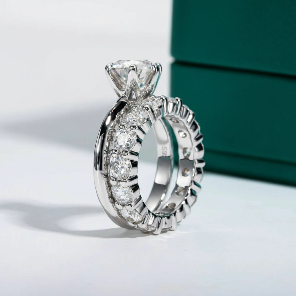 Conjunto de Anéis Feminino com Moissanite 2ct - Aliança de Noivado e Casamento em Prata 925 - Yuna Joias