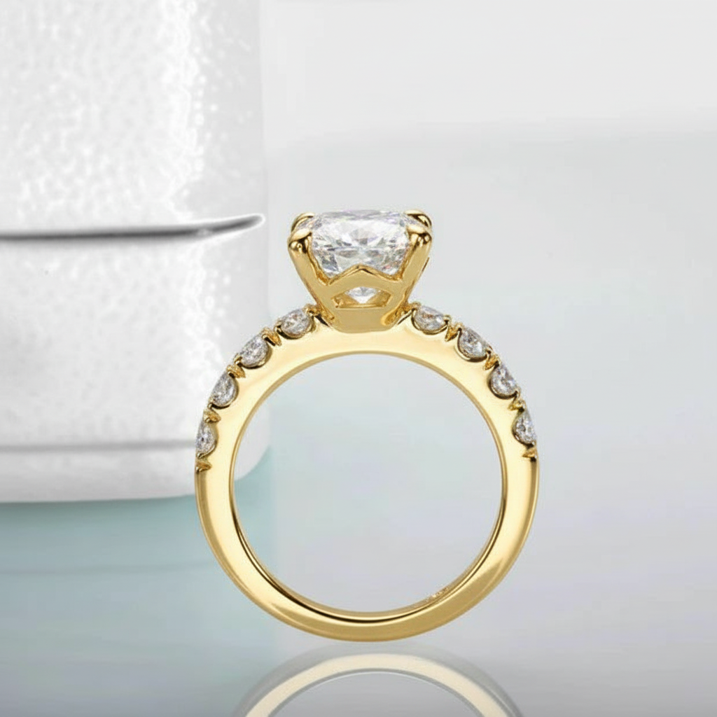 Anel de Noivado Moissanite 4,3ct Prata 925 Banho Ouro 18k com Certificado - Yuna Joias