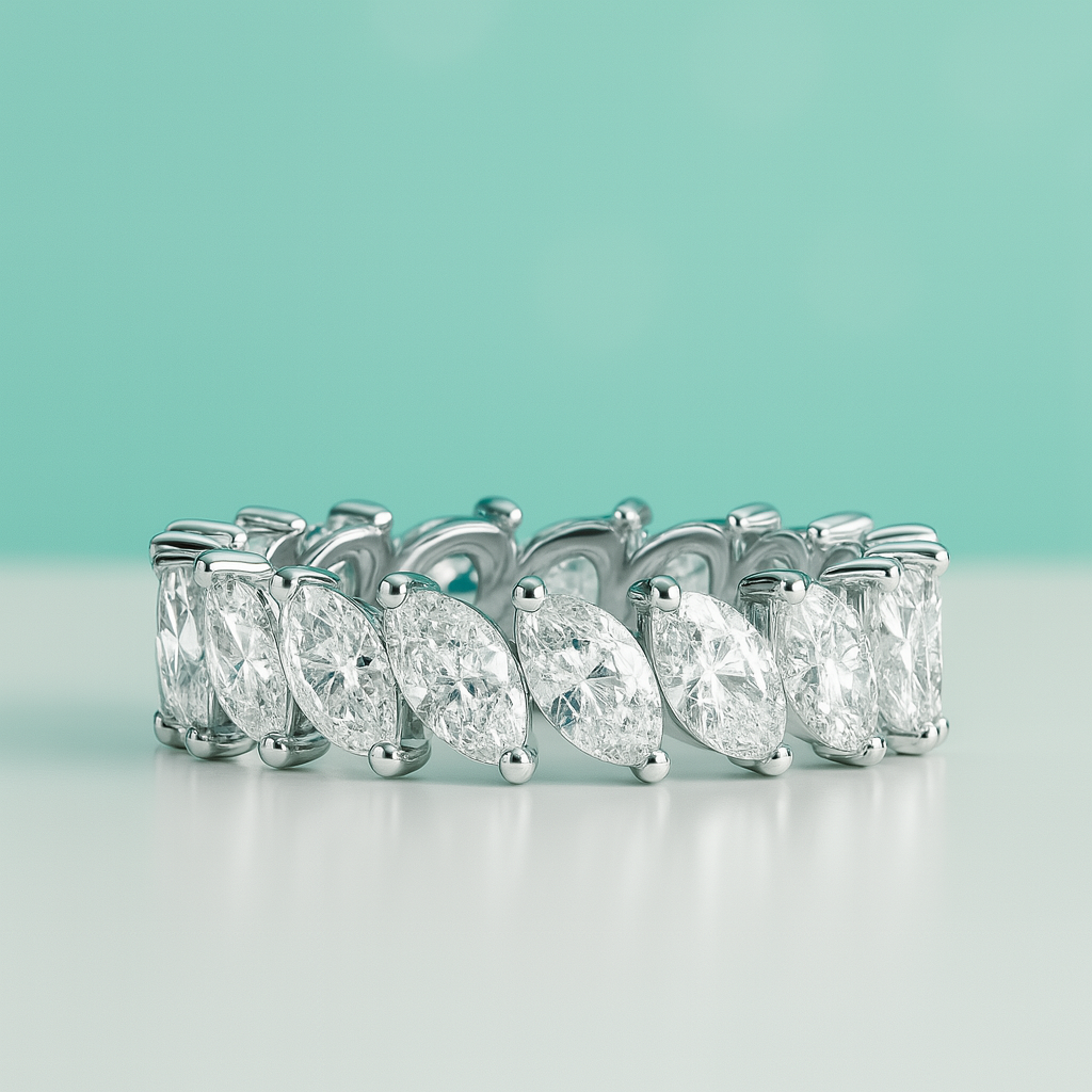 Anel com Zircônias em Prata 925 e Banho de Ouro 18K – Yuna Joias - Yuna Joias