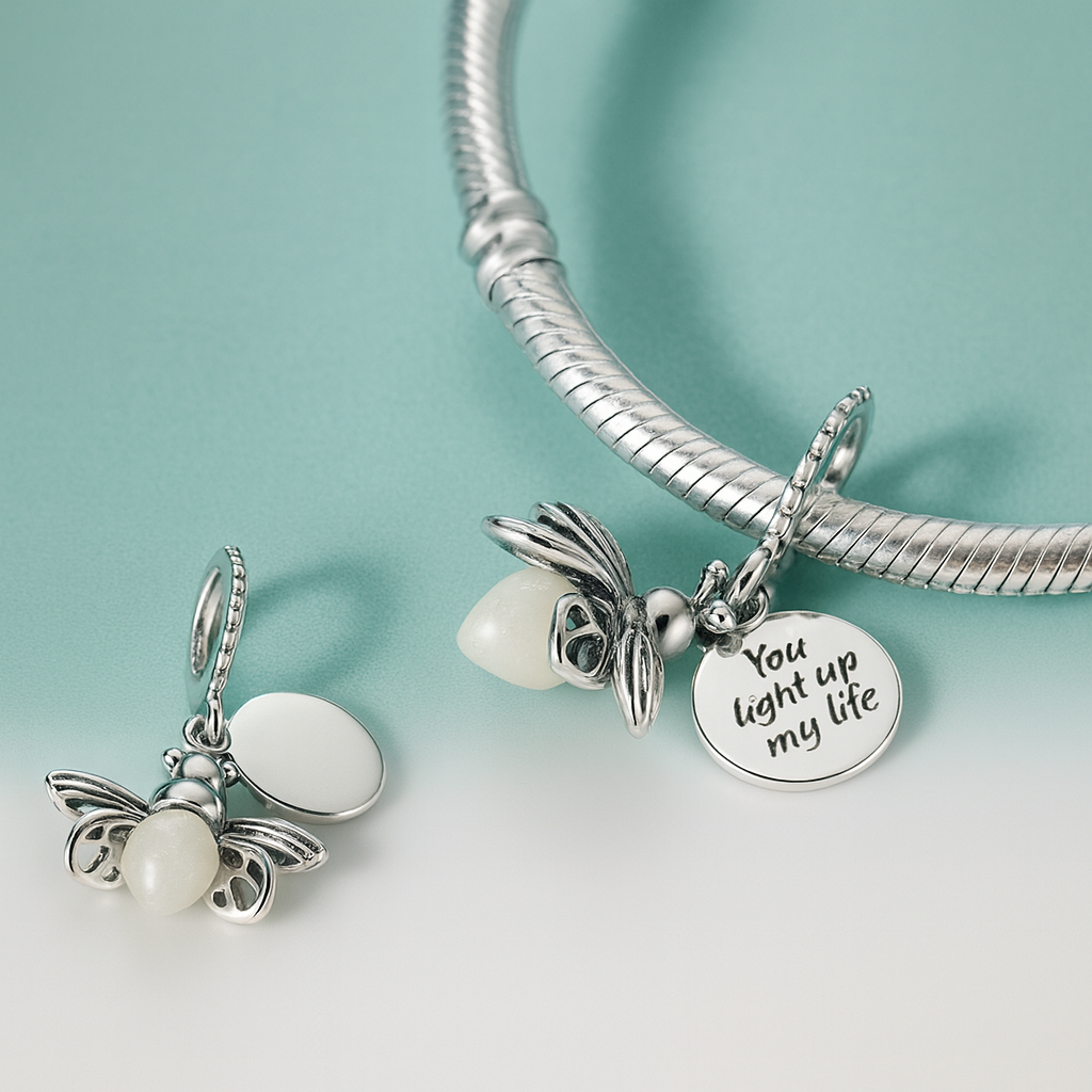 Berloque Charm Pendente Vagalume que Brilha no Escuro em Prata 925 – Yuna Joias - Yuna Joias