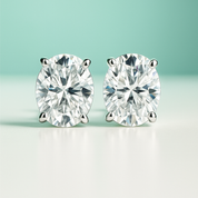 Brinco Moissanite Oval em Prata 925 com Haste em Ouro 10k – Yuna Joias - Yuna Joias