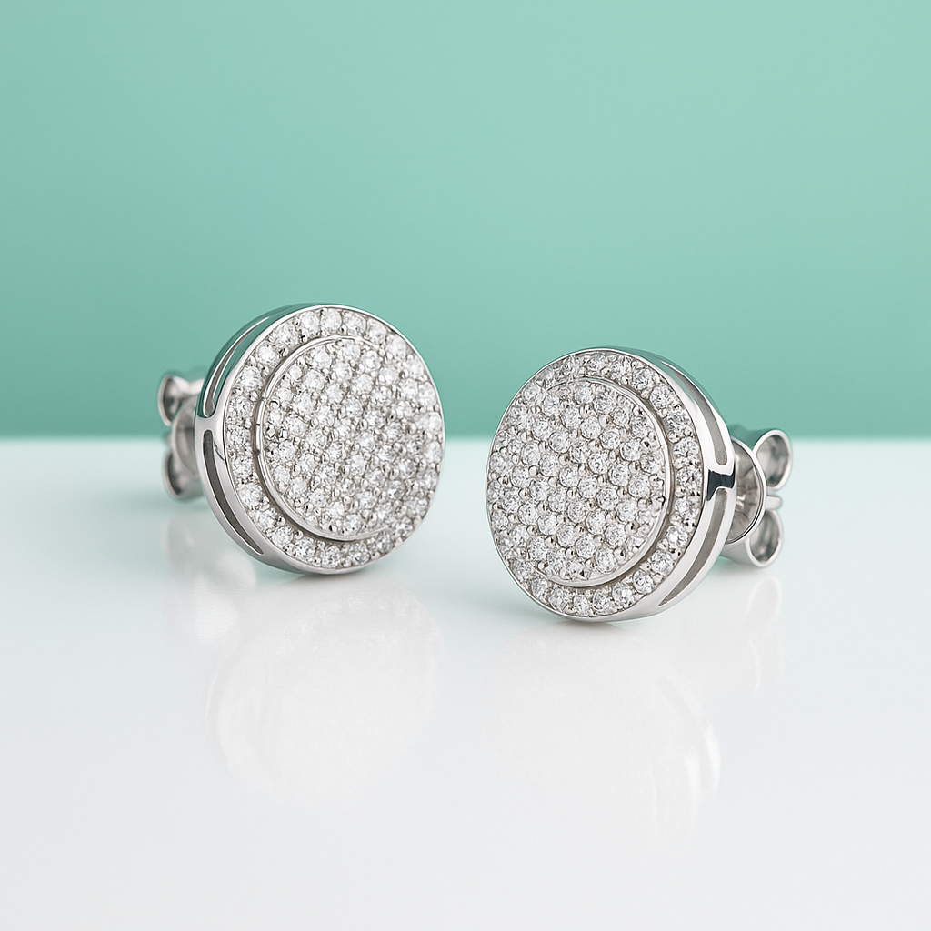 Brinco Solaris Moissanite de Design Sofisticado e Brilho Excepcional - Yuna Joias