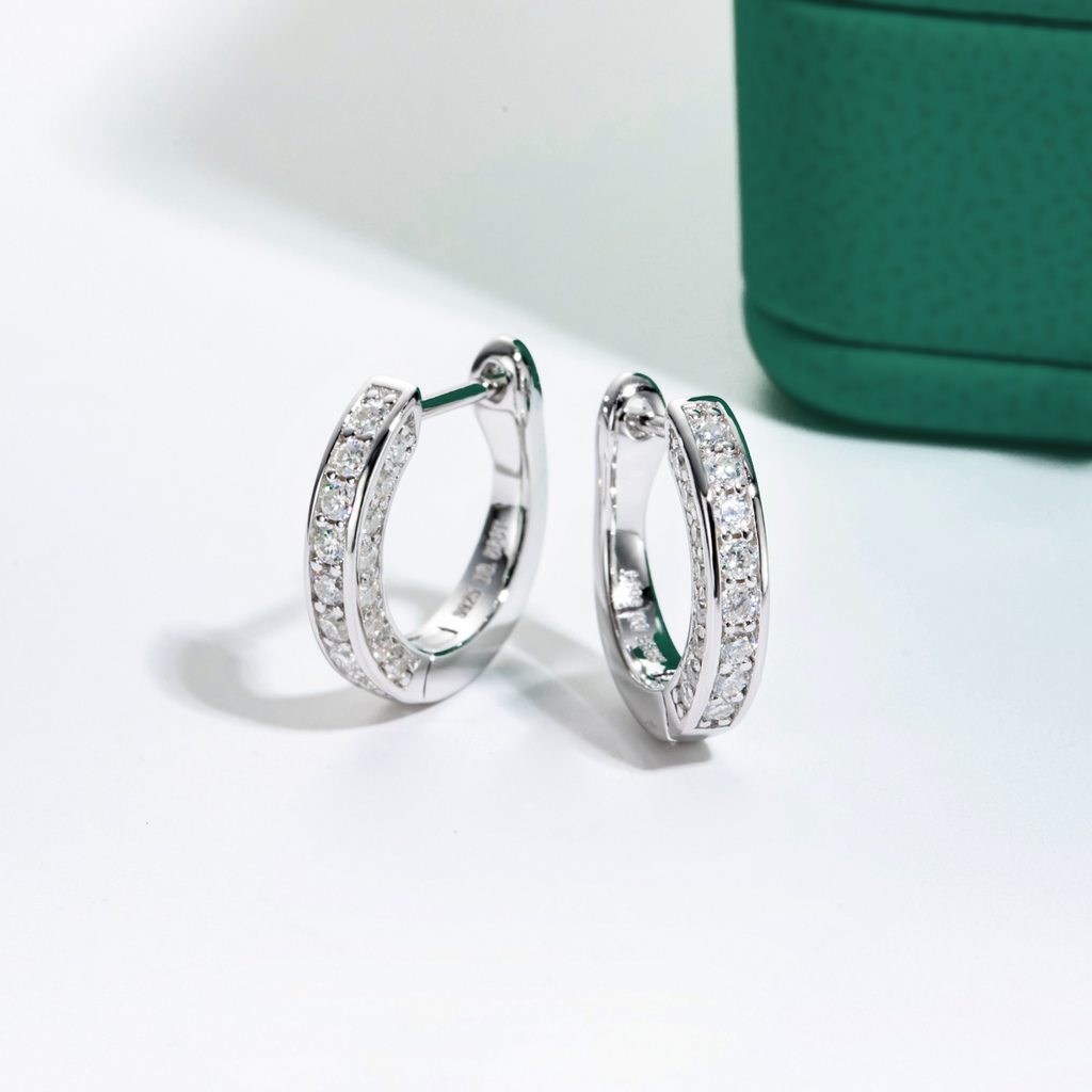 Brinco com Moissanite em Prata 925 e Ouro 18k - Yuna Joias - Yuna Joias
