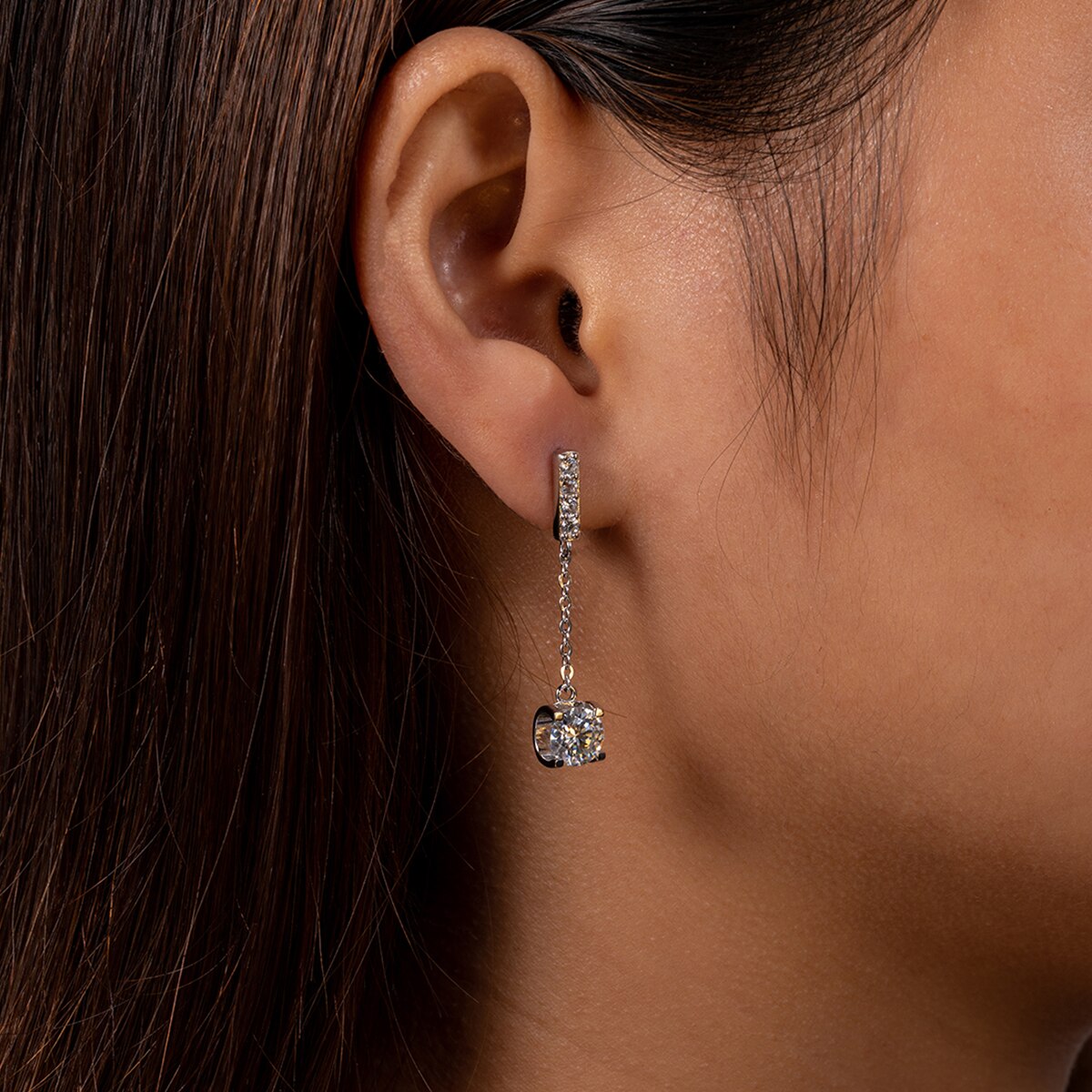 Brincos de Moissanite 2,0ct com Prata 925 e Banho de Ouro 18k – Yuna Joias - Yuna Joias