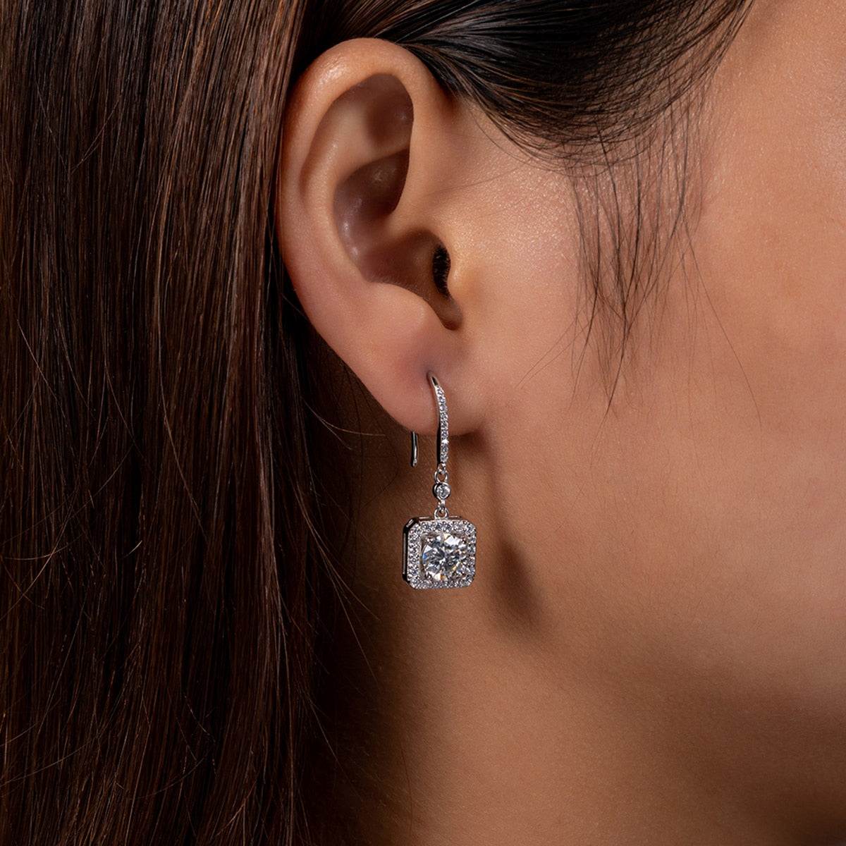 Brincos de Moissanite 2.0 Ct em Prata 925 com Banho de Ouro 18K – Yuna Joias - Yuna Joias