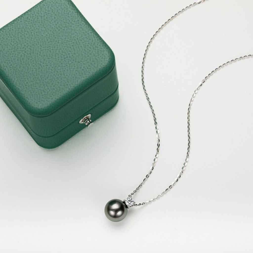 Colar com Pérola Negra do Tahiti e Moissanite em Prata 925 com Ouro Branco 18k – Yuna Joias - Yuna Joias