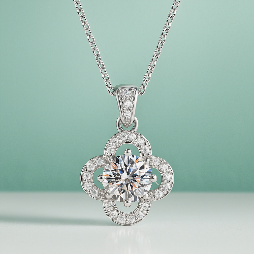 Colar em Ouro Branco 18k Moissanite em Formato de Flor - Yuna Joias - Yuna Joias