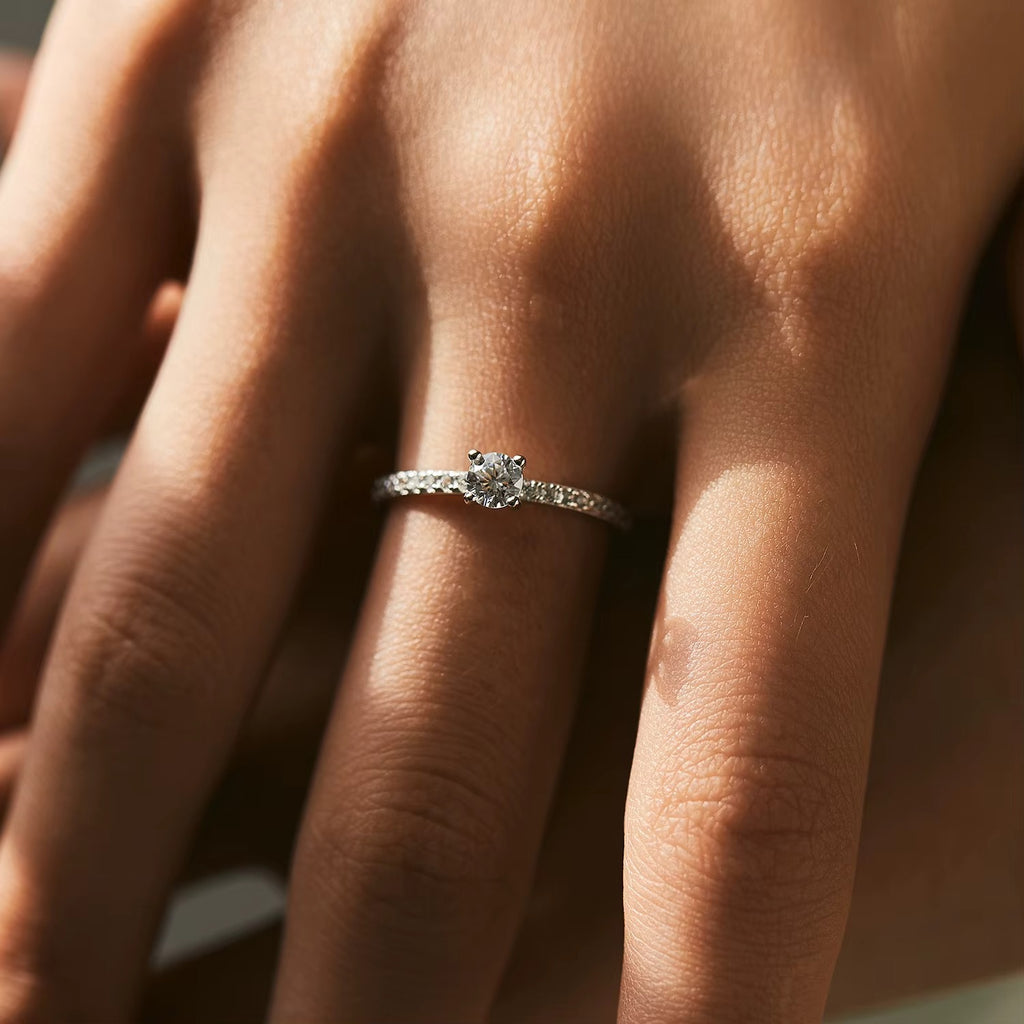 Anel de Noivado Moissanite 0.3ct Prata 925 – Brilho Intenso