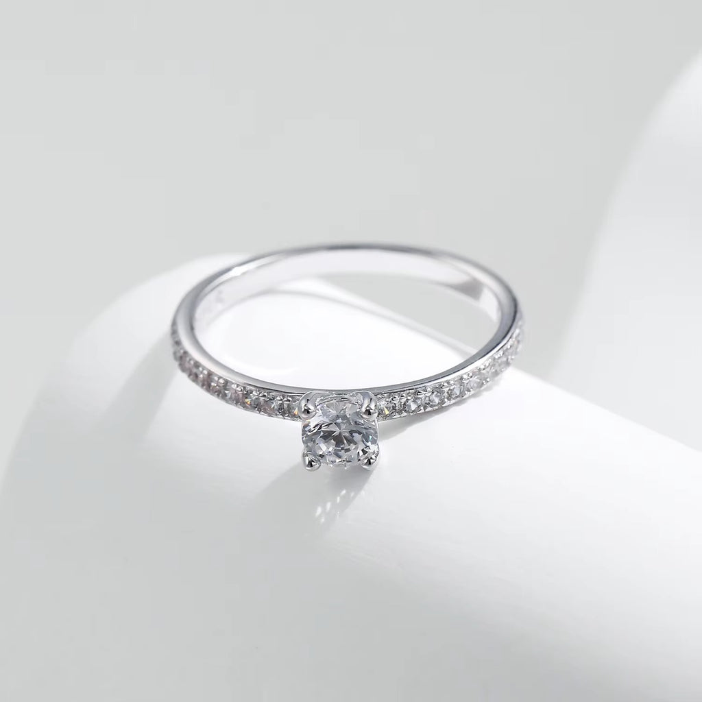 Anel de Noivado Moissanite 0.3ct Prata 925 – Brilho Intenso
