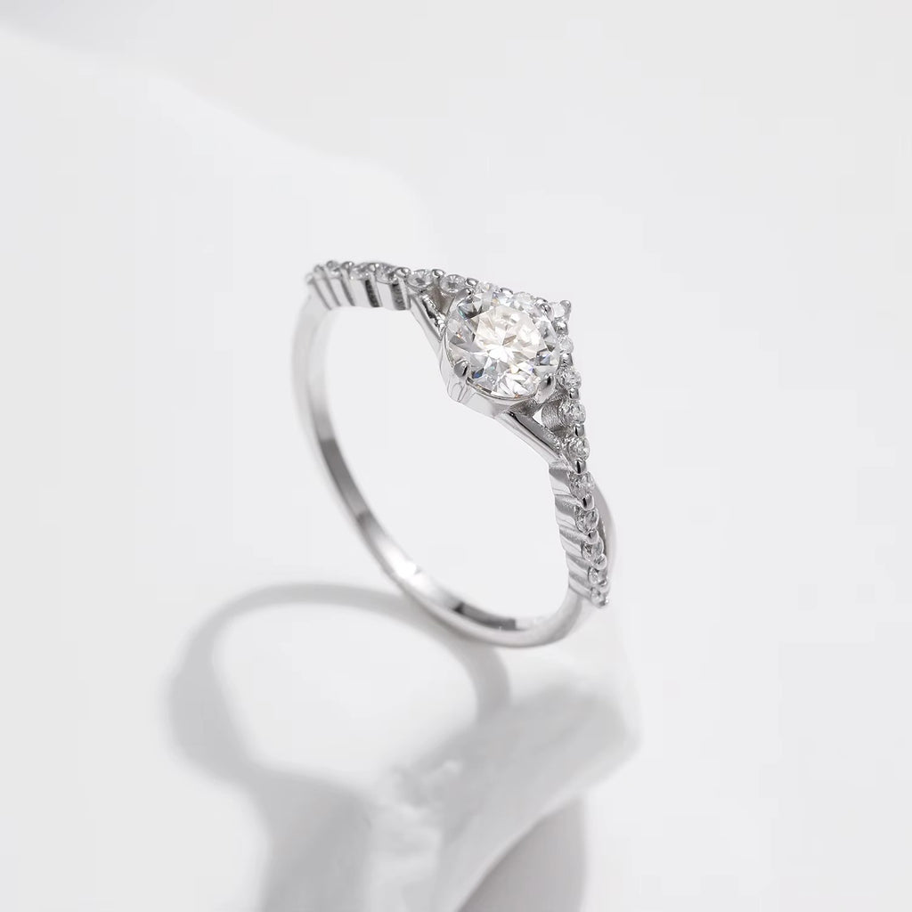 Anel Moissanite Prata 925 Esterlina – Sofisticação Fina
